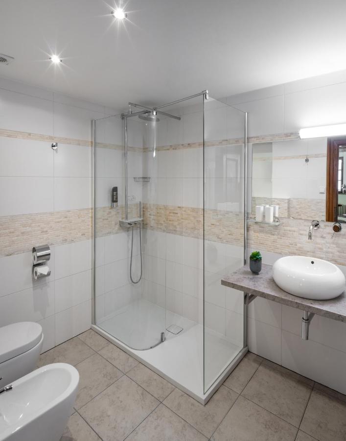 Hotel Aurus By Adrez Prague Ngoại thất bức ảnh