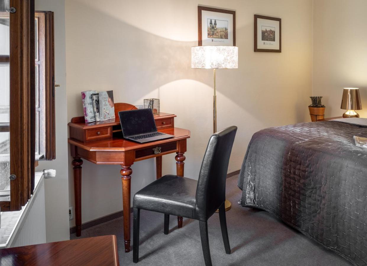Hotel Aurus By Adrez Prague Ngoại thất bức ảnh