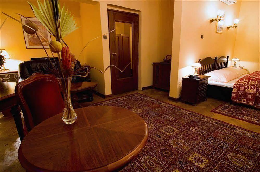 Hotel Aurus By Adrez Prague Ngoại thất bức ảnh